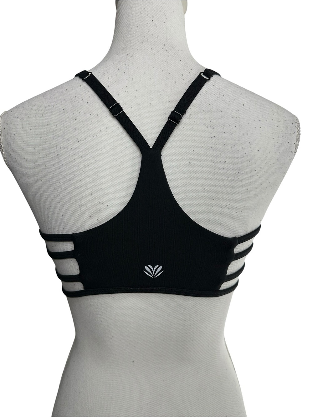 FOREVER 21 / Black Strappy Sports Bra / Adjustable Straps / Medium / Summer Goth